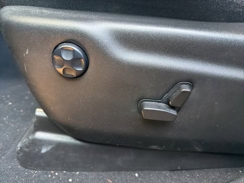 Used 2024 Dodge Durango GT image 11