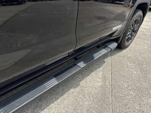 Used 2025 GMC Sierra 1500 Elevation w/ Elevation Premium Package image 15