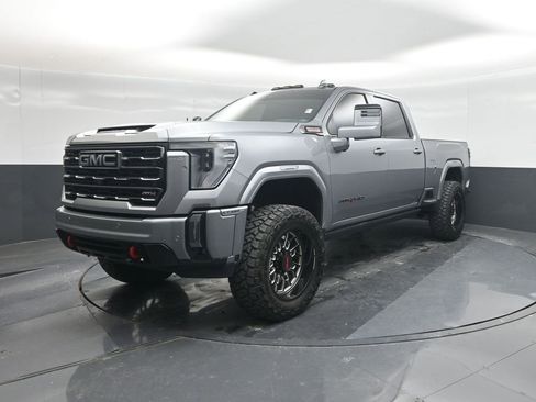 Used 2024 GMC Sierra 2500 AT4 w/ AT4 Premium Plus Package AWD/4WD image 31