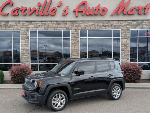 Used 2017 Jeep Renegade Latitude w/ Cold Weather Group AWD/4WD image 1