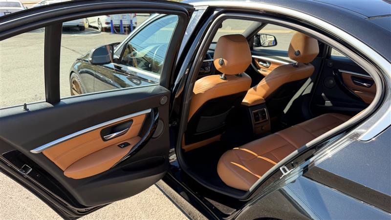 Used 2018 BMW 340i xDrive Sedan w/ Premium Package AWD/4WD image 42