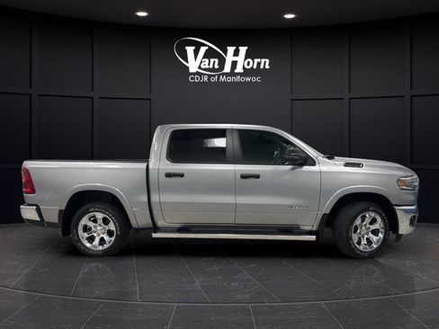 Used 2025 RAM 1500 Big Horn AWD/4WD image 8
