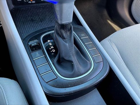 Used 2024 Hyundai Kona SEL AWD/4WD image 31