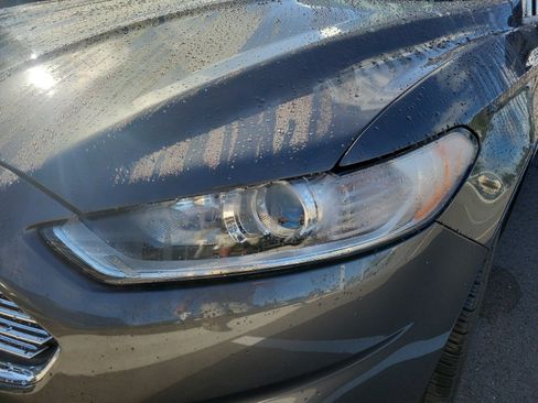 Used 2016 Ford Fusion Titanium FWD image 5
