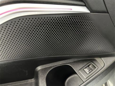 Used 2023 BMW 330i Sedan image 25