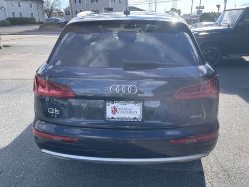 Used 2019 Audi Q5 2.0T Premium w/ Convenience Package image 6