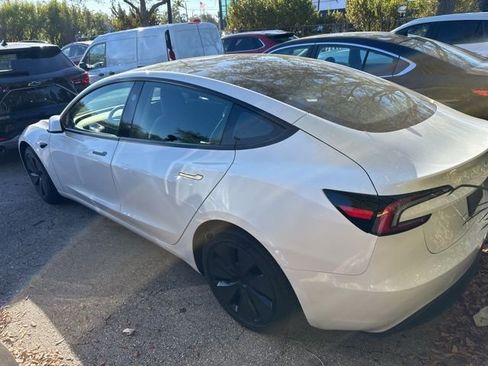 Used 2024 Tesla Model 3 Standard Range image 3