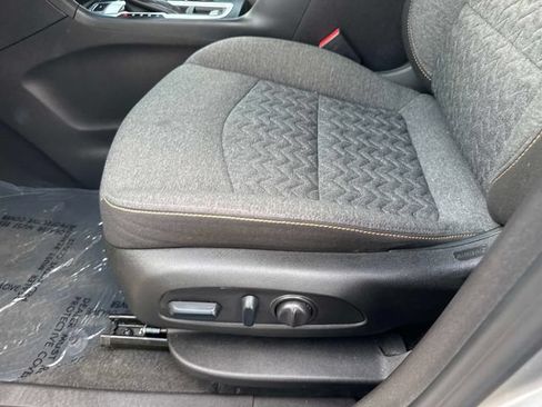 Used 2024 Chevrolet Equinox LT AWD/4WD image 17