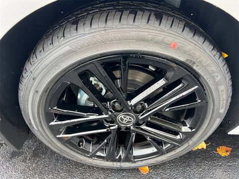 Used 2026 Toyota Camry SE image 17