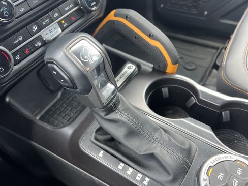 Used 2024 Ford Bronco Badlands AWD/4WD image 23