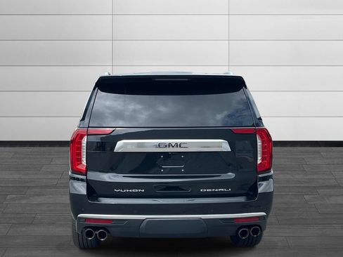 Used 2022 GMC Yukon Denali w/ Denali Ultimate Package AWD/4WD image 4