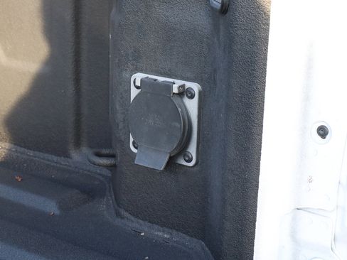 Used 2023 GMC Sierra 1500 AT4X w/ AT4X AEV Edition image 17