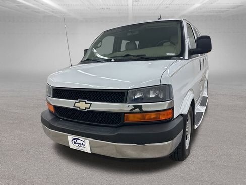 Used 2011 Chevrolet Express 1500 image 6