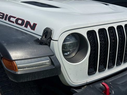 Used 2018 Jeep Wrangler Unlimited Rubicon AWD/4WD image 3