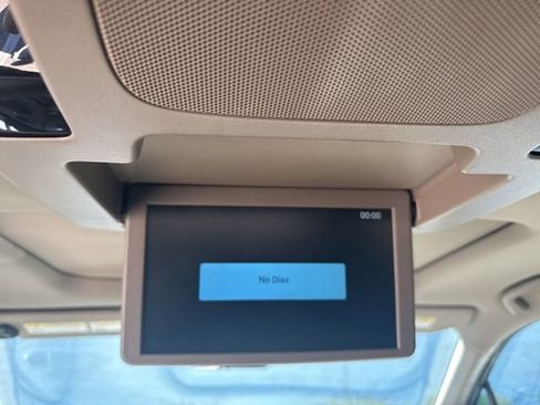 Used 2020 Honda Pilot Touring image 38