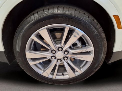 Certified 2025 Cadillac XT5 Premium Luxury AWD/4WD image 8