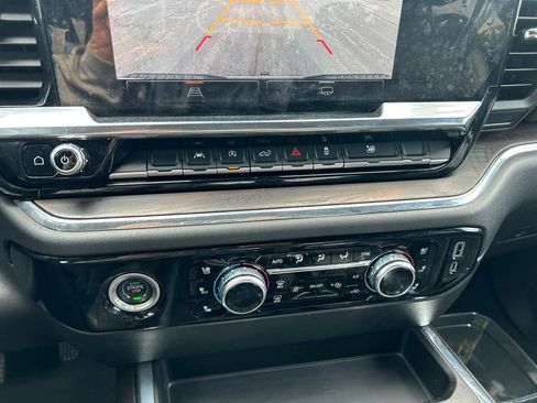 Certified 2023 GMC Sierra 1500 SLT w/ SLT Premium Package AWD/4WD image 28