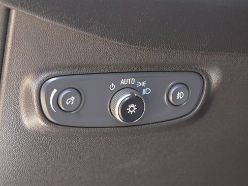 Used 2021 Chevrolet Equinox Premier w/ Redline Edition AWD/4WD image 16