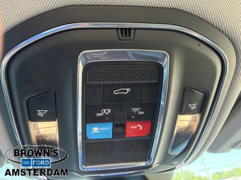 Used 2023 Jeep Grand Cherokee L Limited AWD/4WD image 14