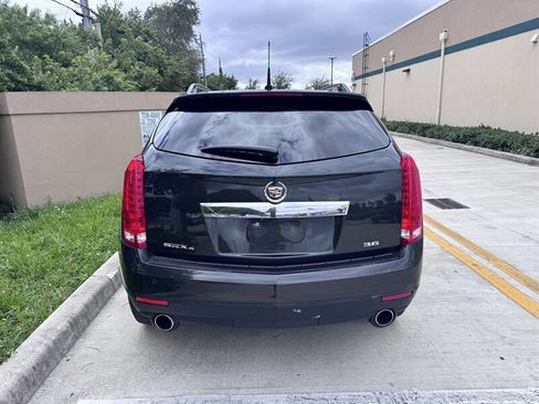 Used 2014 Cadillac SRX Luxury image 6
