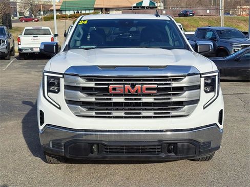 Used 2024 GMC Sierra 1500 SLE image 2