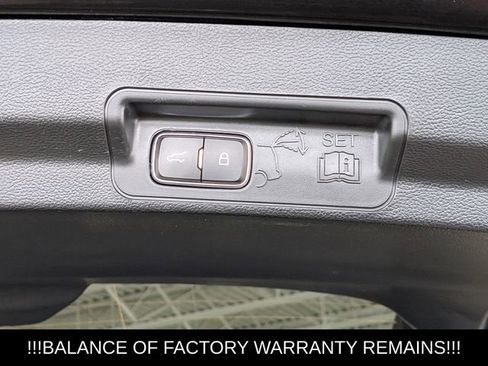 Used 2023 Ford Explorer XLT image 22