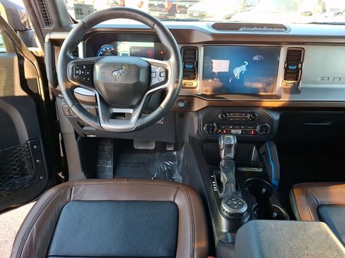 Certified 2022 Ford Bronco Outer Banks image 12