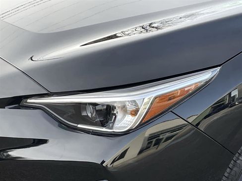 Used 2025 Subaru Impreza 2.0i image 9