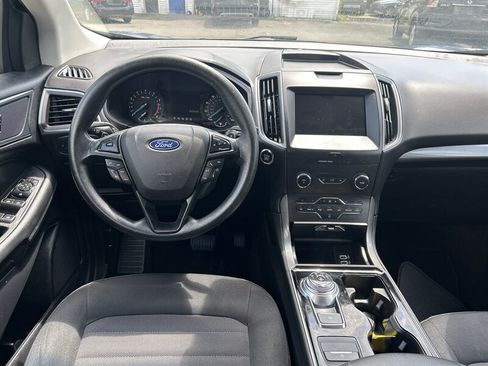 Used 2020 Ford Edge SE AWD/4WD image 10