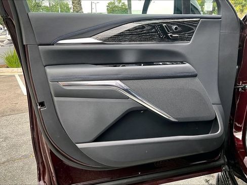 New 2026 Cadillac Escalade IQL Luxury w/ LPO, Floor Liner Package AWD/4WD image 11