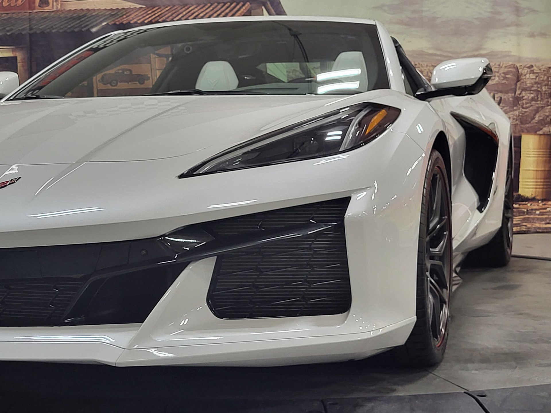 Used 2023 Chevrolet Corvette Z06 RWD image 34