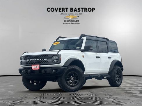 Used 2023 Ford Bronco Badlands image 1