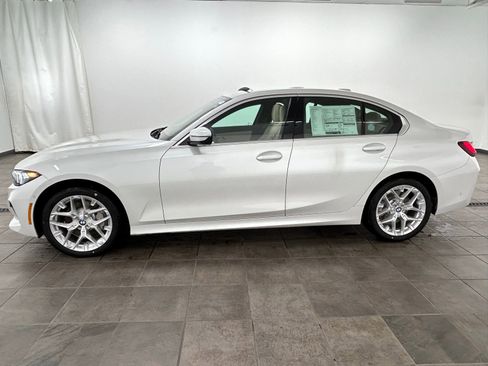 Used 2026 BMW 330i xDrive Sedan w/ Premium Package AWD/4WD image 2