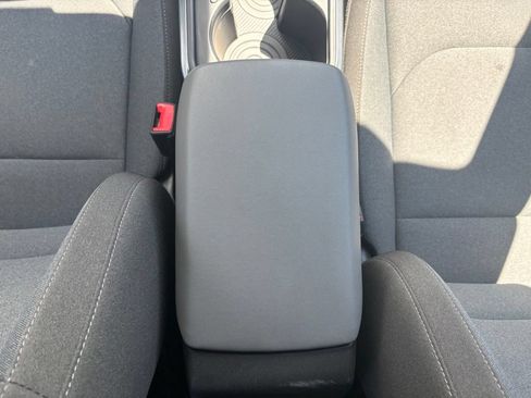 Used 2025 Kia K4 FWD image 13