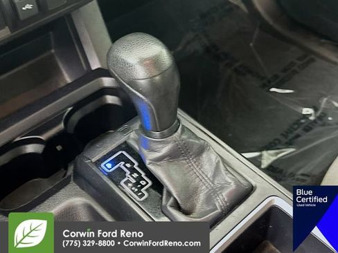 Used 2020 Toyota Tacoma SR AWD/4WD image 19