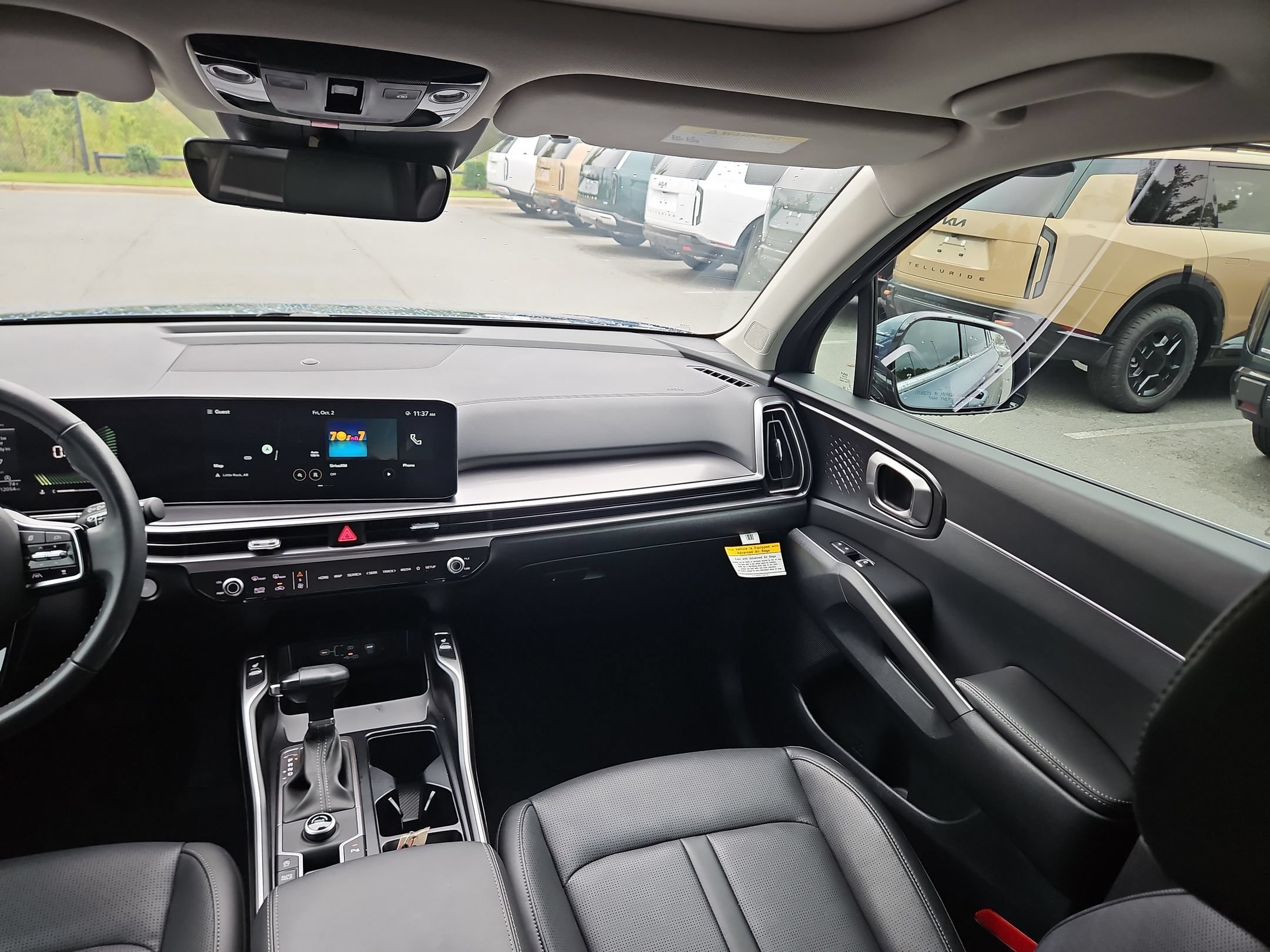 Used 2025 Kia Sorento S w/ Panoramic Sunroof Package FWD image 11