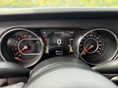 Used 2020 Jeep Gladiator Sport w/ Quick Order Package 24S AWD/4WD image 44