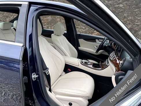 Used 2019 Mercedes-Benz E 300 4MATIC w/ Driver Assistance Package image 7