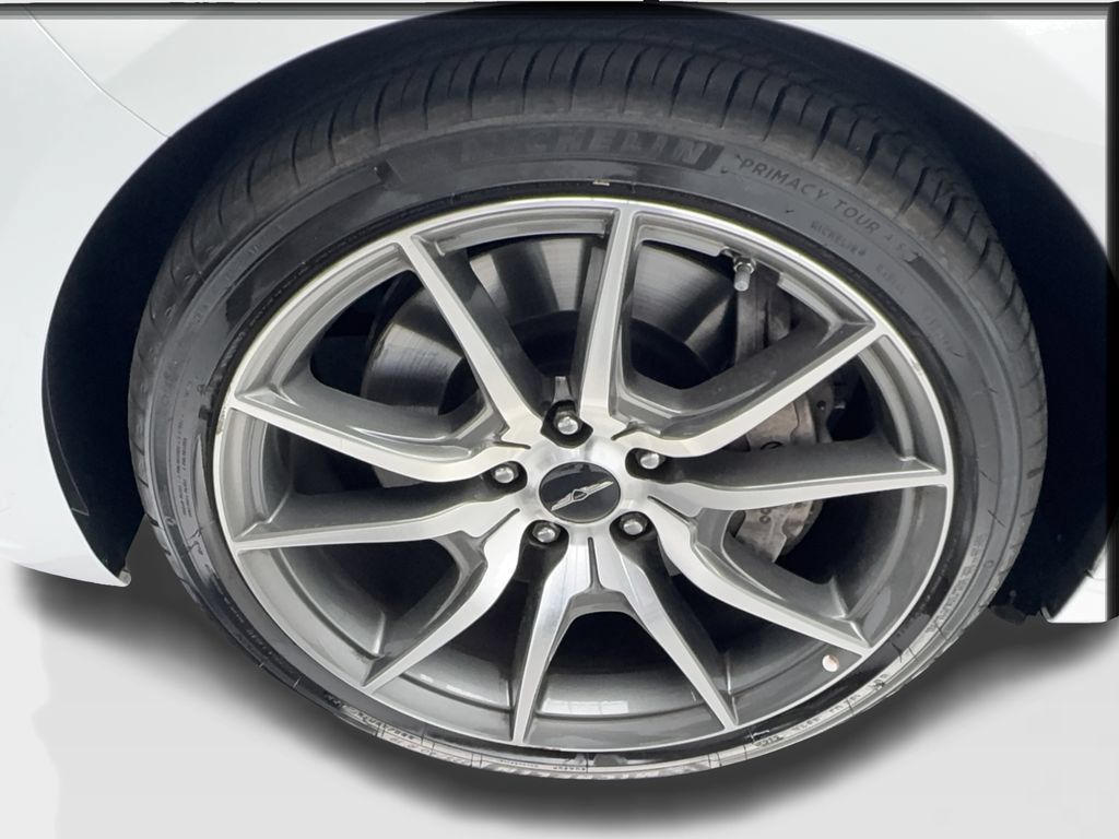 Used 2026 Genesis G70 2.5T RWD image 12