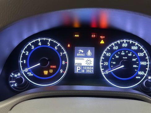 Used 2013 INFINITI G37 x Sedan w/ Premium Pkg AWD/4WD image 19