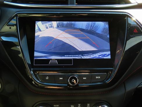 Used 2023 Chevrolet TrailBlazer RS w/ Convenience Package image 25