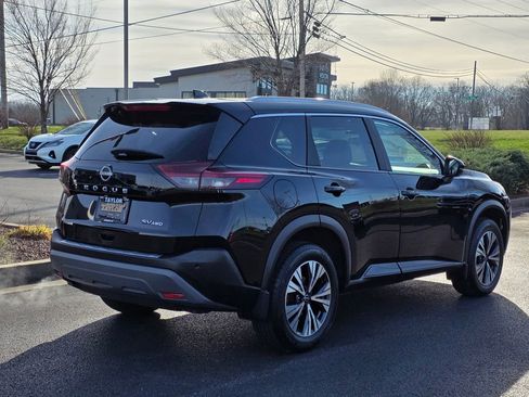 Used 2023 Nissan Rogue SV w/ SV Premium Package image 6