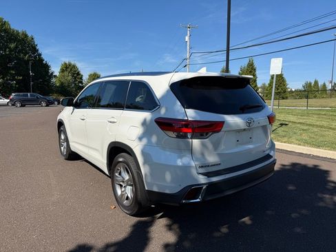 Used 2019 Toyota Highlander Limited image 6