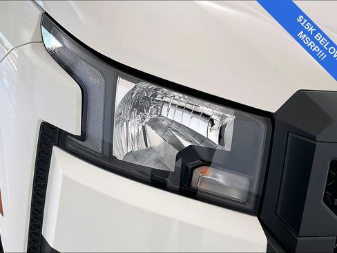 Used 2025 Nissan Frontier S image 40