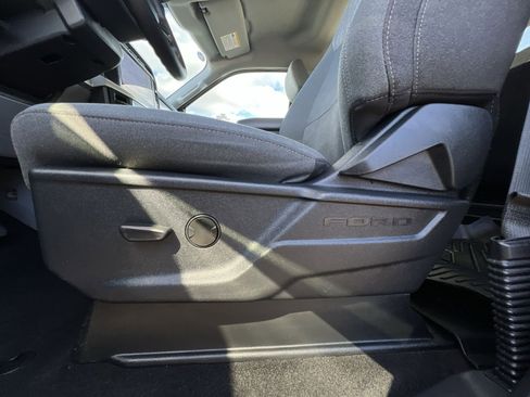 Used 2023 Ford F150 Lightning XLT image 14