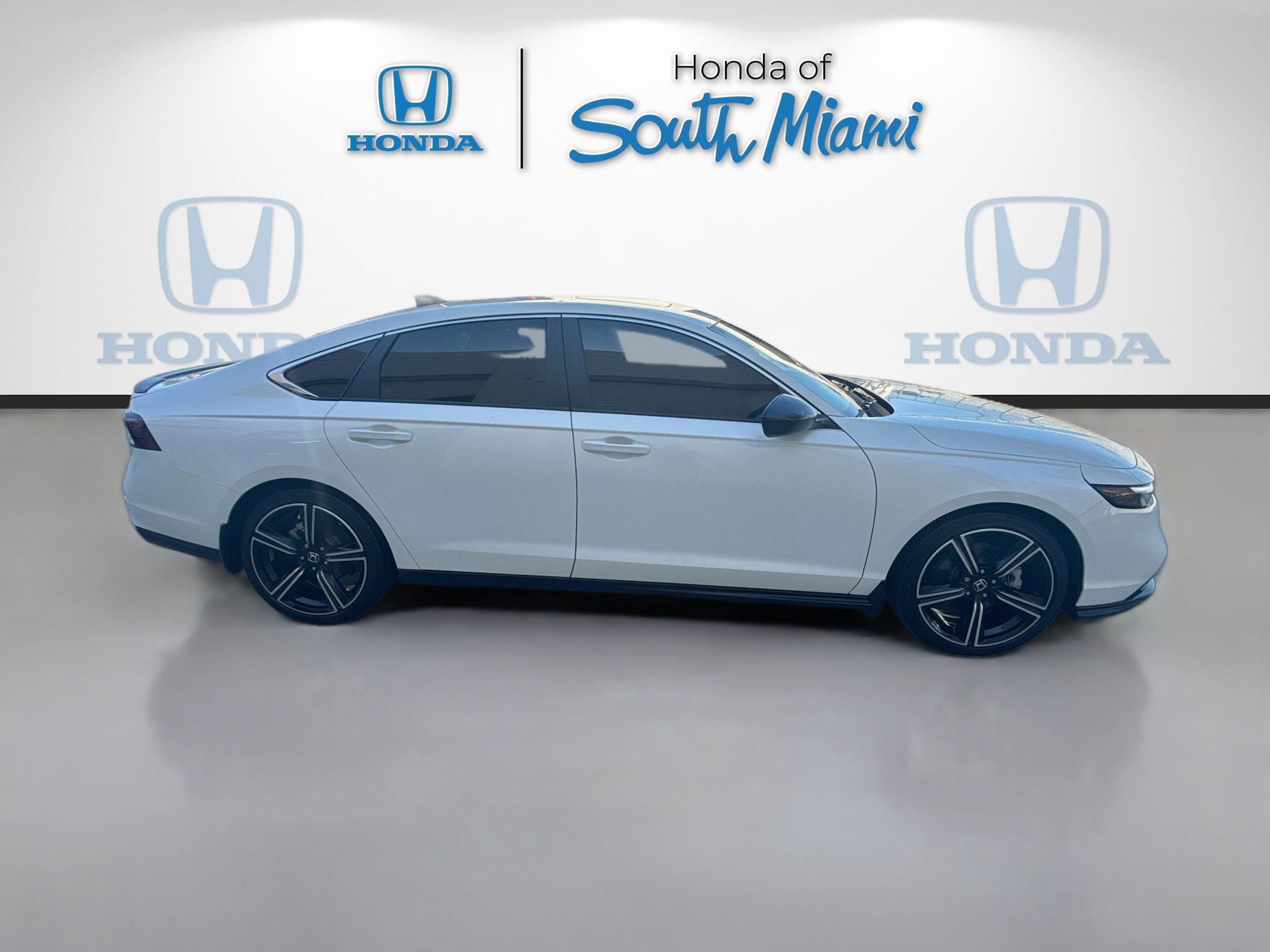 Certified 2025 Honda Accord Sport image 8