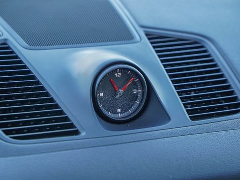 Used 2021 Porsche Cayenne image 17