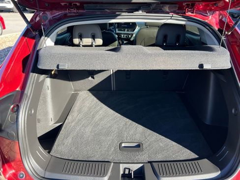 Used 2024 Chevrolet Trax ACTIV w/ Driver Confidence Package image 20