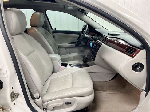 Used 2009 Chevrolet Impala LT image 21