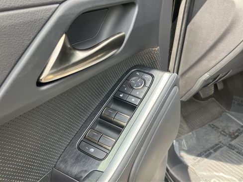 Used 2024 Lexus GX 550 w/ Cold Area Package AWD/4WD image 15